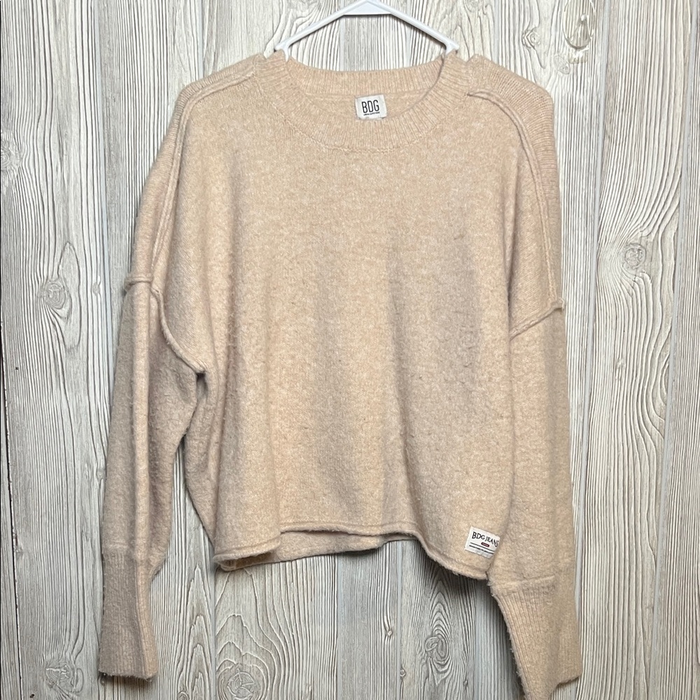 Women's Beige Sweater Oversize Sweater BDG Urban Outfitters Box Fit Size Large